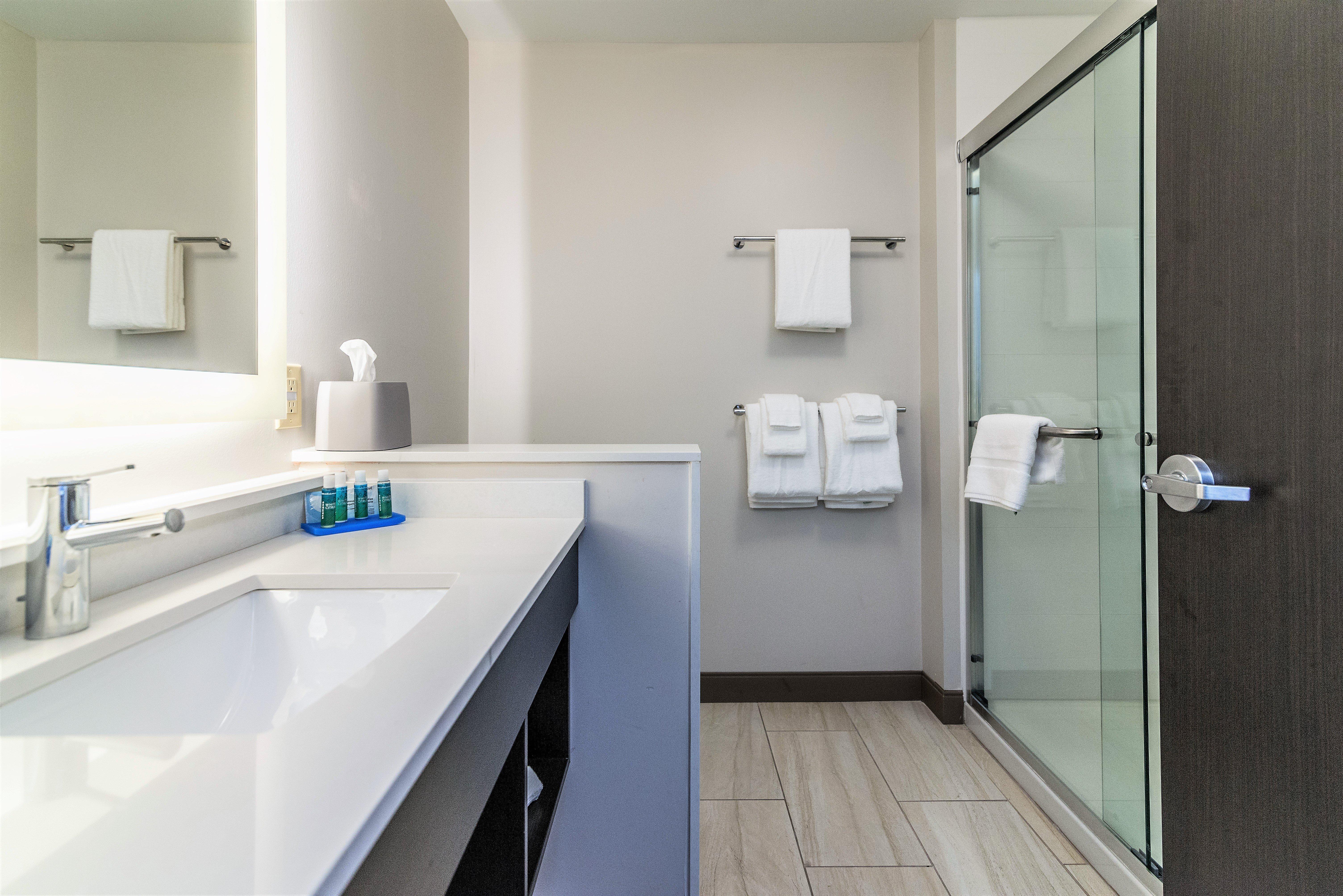Holiday Inn Express & Suites Allen Park By Ihg Bagian luar foto